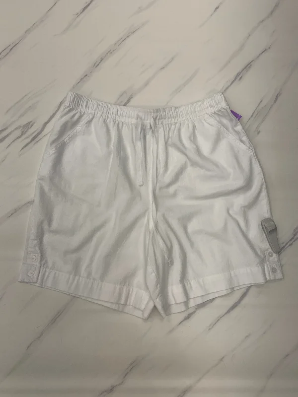Easygoing Fashion Shorts By Karen Scott In White, Size: Petite L
