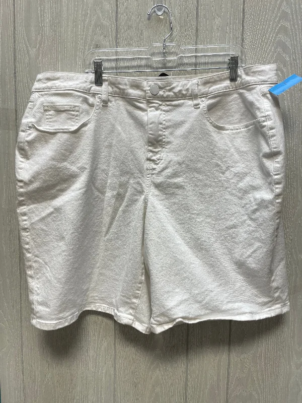 Comfy Apparel Shorts By Lane Bryant In White Denim, Size: 20