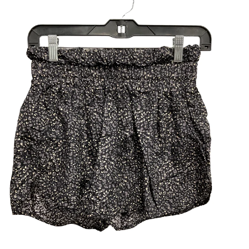 Casual Wear Athletic Shorts By Free People In Black & Grey, Size: M