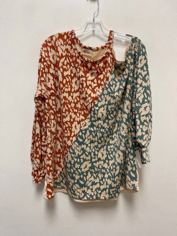 Relaxed Wardrobe Top Long Sleeve By Bibi In Animal Print, Size: L