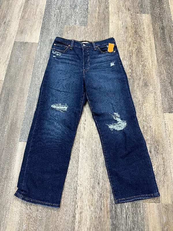 Sporty Wardrobe Jeans Boot Cut By Levis In Blue Denim, Size: 8