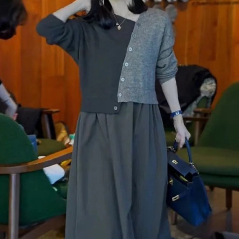 Classic Color Autumn Loose False Two Pieces Knitted Stitching Dress