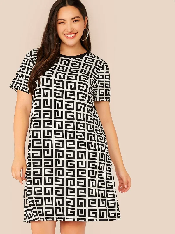 Free And Comfortable Plus Greek Fret Print Dress