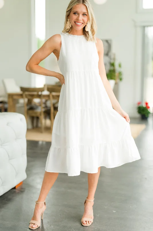Avant-garde Design On The Run White Ruffled Midi Dress