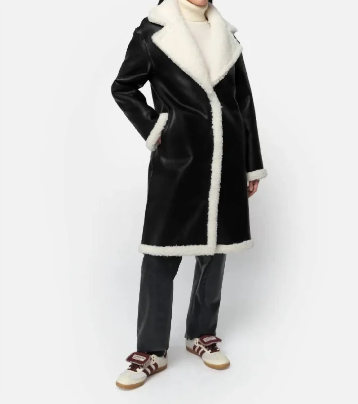 Minimal Classic Anei Reversible Coat In Blanc // Black