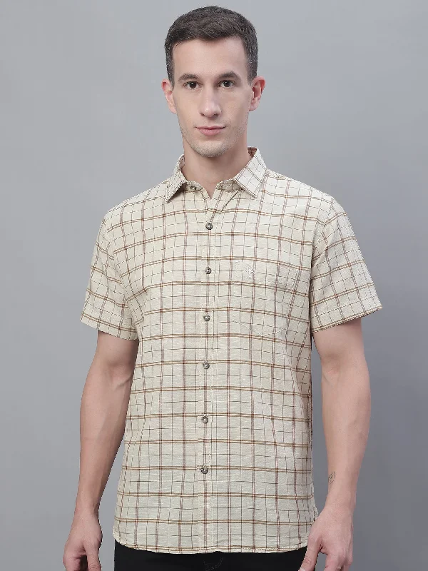 Easygoing Fashion Men's Beige Casual Big Checks Half Sleeve Shirt