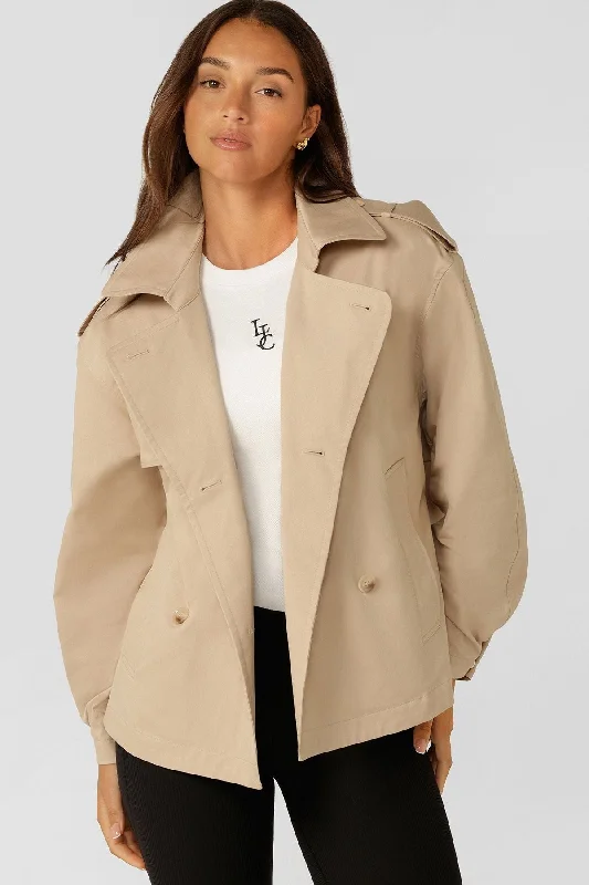 Versatile Itinerary Cropped Sports Trench | Tan