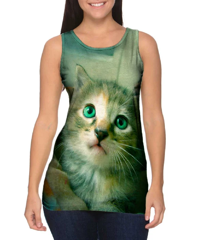 Body Design Door Way Kitten