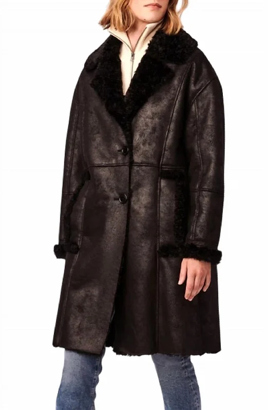 Integrated Design Soft Trim Vegan Fur Coat In Black