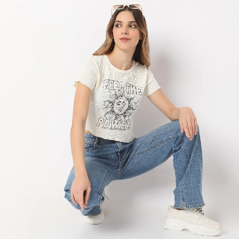 Fresh And Elegant Printed Short Sleeve Fitted With Front Print T-Shirt