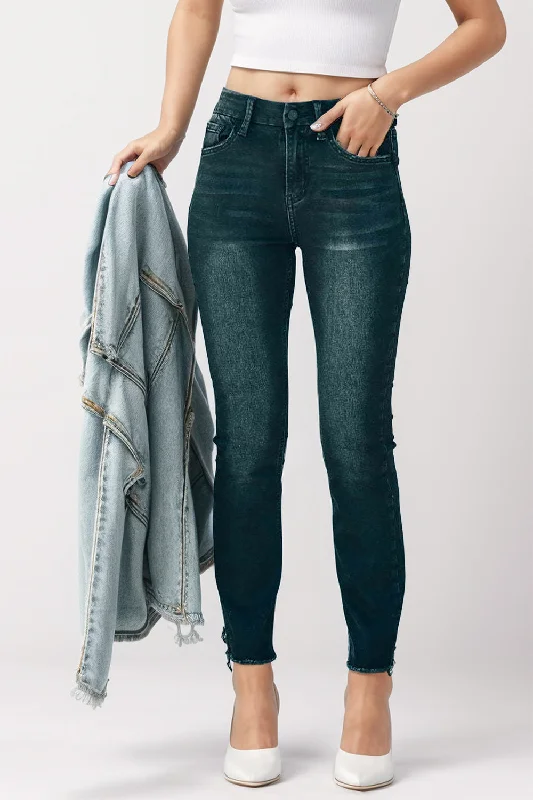 Versatile Itinerary Mid-Rise Waist Skinny Jeans with Pockets