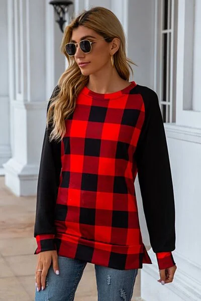 Economic Outlook Plaid Round Neck Long Sleeve T-Shirt