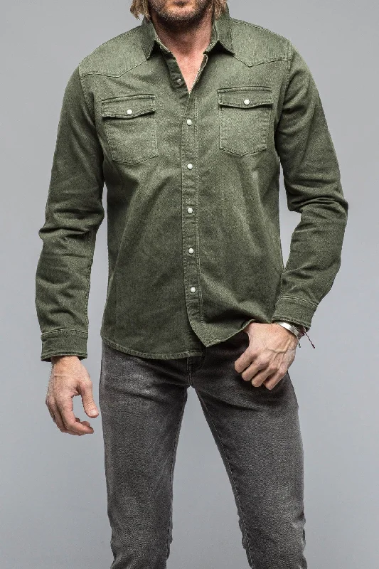 Bright Shirts Ranger Colored Denim Snap Shirt In Muschio