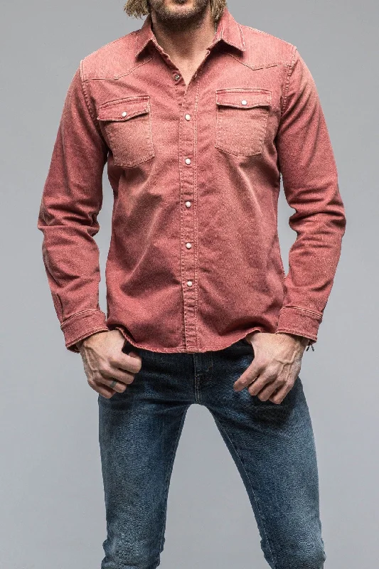 Premium Outfits Ranger Colored Denim Snap Shirt In Terracotta